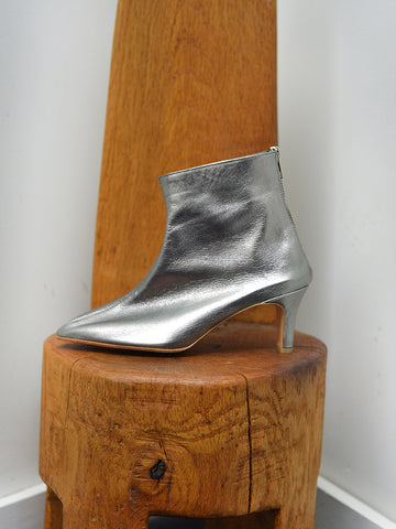 Martiniano Party Boot, Pewter - Stand Up Comedy