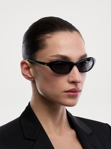 Chimi Aria Sunglasses, Black - Stand Up Comedy