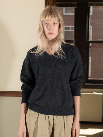 Dunst Unisex V-Neck Cashmere Sweater, Charcoal Grey