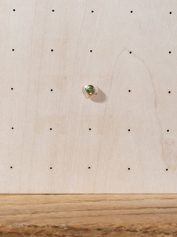 Faris Kira Stud, Silver/Peridot