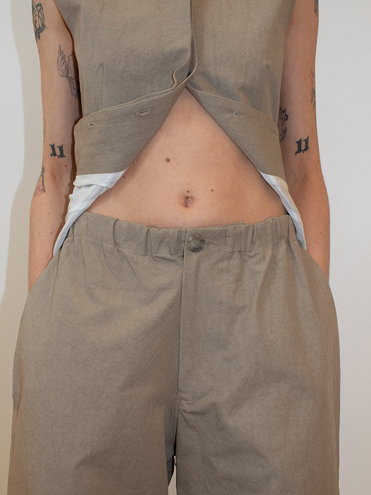 Lauren Manoogian New Structure Pant Stand Up Comedy