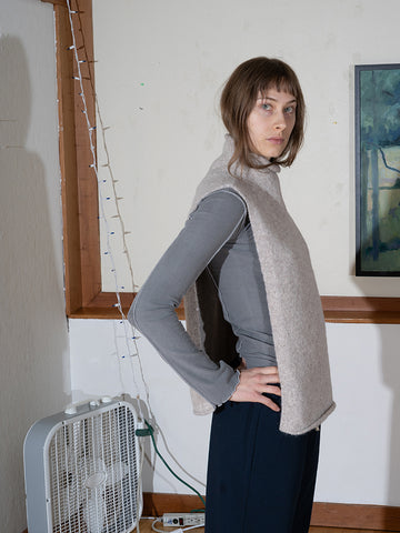 Lauren Manoogian Tabard, Pebble
