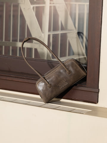 Marge Sherwood Soft Boston EW Bag, Etoffe Pull Up - Stand Up Comedy