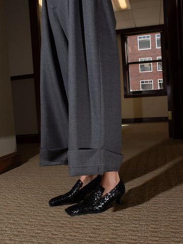 Traci Woven Courts, Black