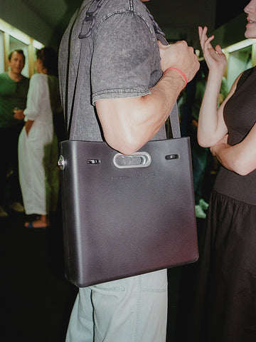 Parsel East West Clutch, Medium, Deep