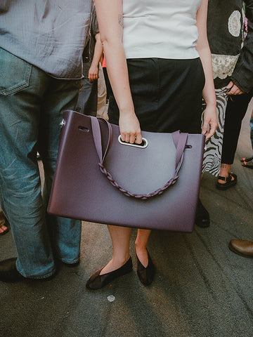 Parsel East West Clutch, XL, Nightshade