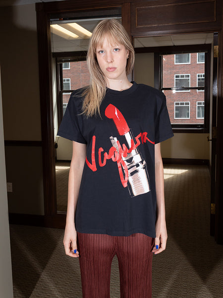 Vaquera Lipstick Oversized T-Shirt at Stand Up Comedy