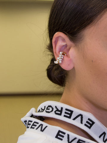 Beatriz Palacios Wave Cluster Pearls Ear Cuff