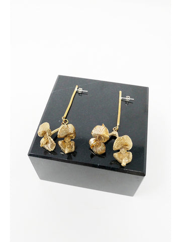 Yu Yu Shiratori Floral Drop Earrings